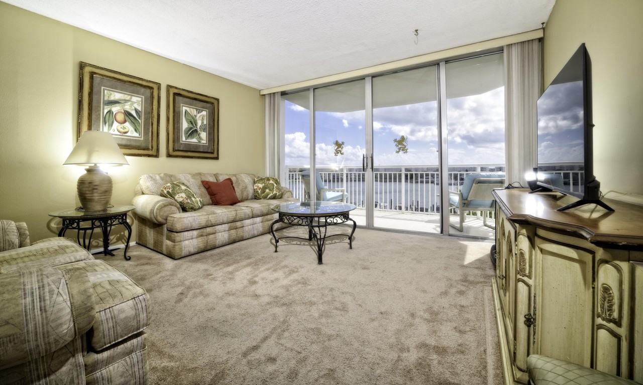 18081 Biscayne Blvd Apt 403 - Photo 4 of 32