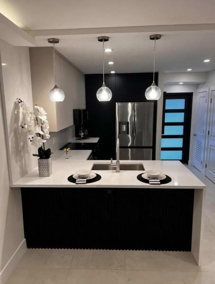 2244 Spanish Trl Apt 3 - Photo 3 of 8