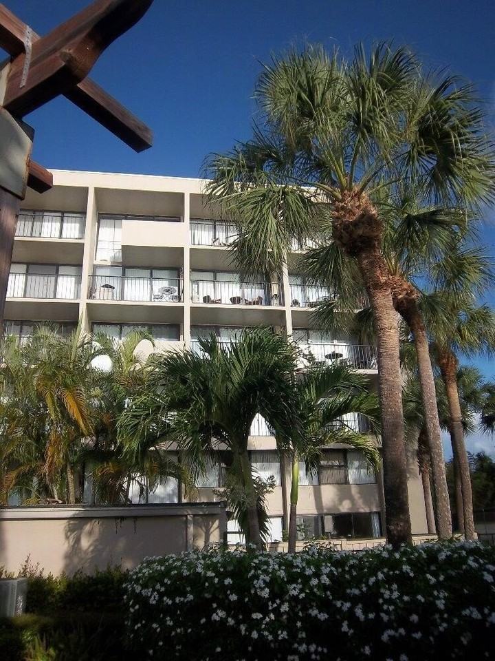 1830 Embassy Dr Apt 506 - Photo 2 of 18