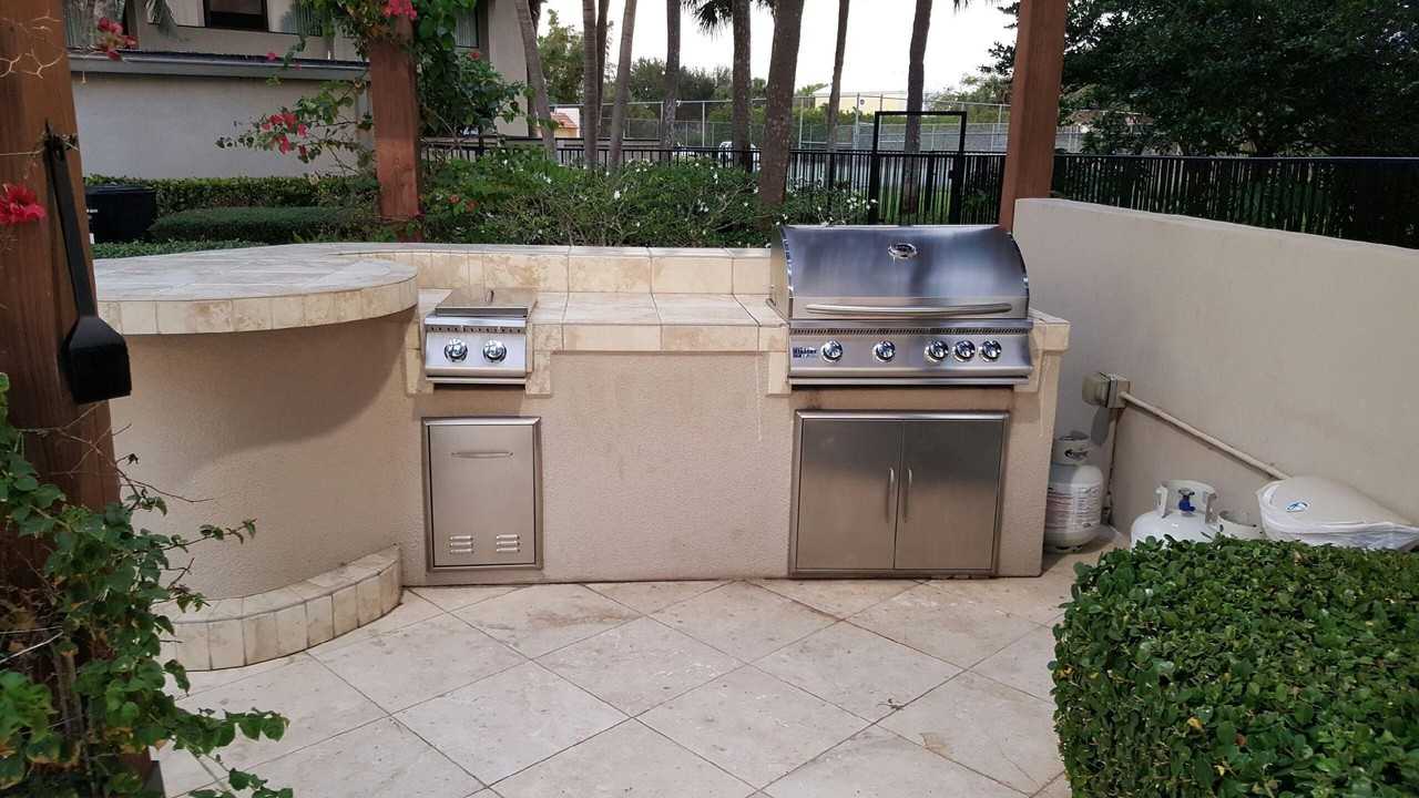 1830 Embassy Dr Apt 506 - Photo 5 of 18