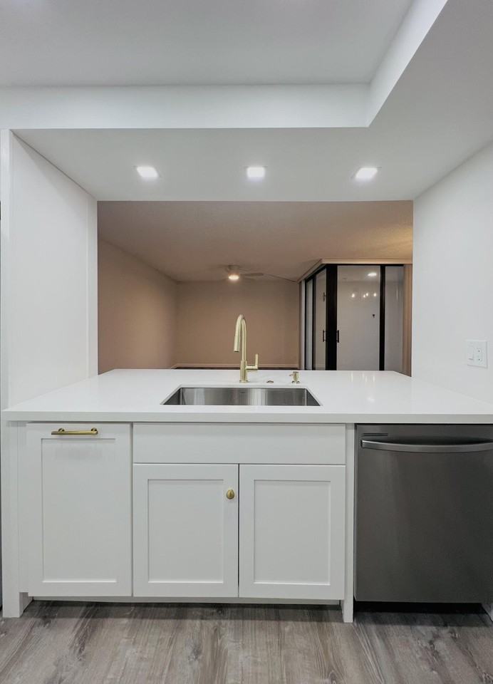 500 Egret Cir #8104 - Photo 4 of 17