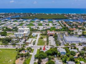 701 Se 4th St Apt West - Photo 1 of 1