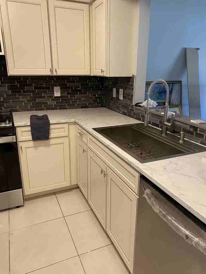 5951 Regal Glen Dr Apt 105 - Photo 5 of 17