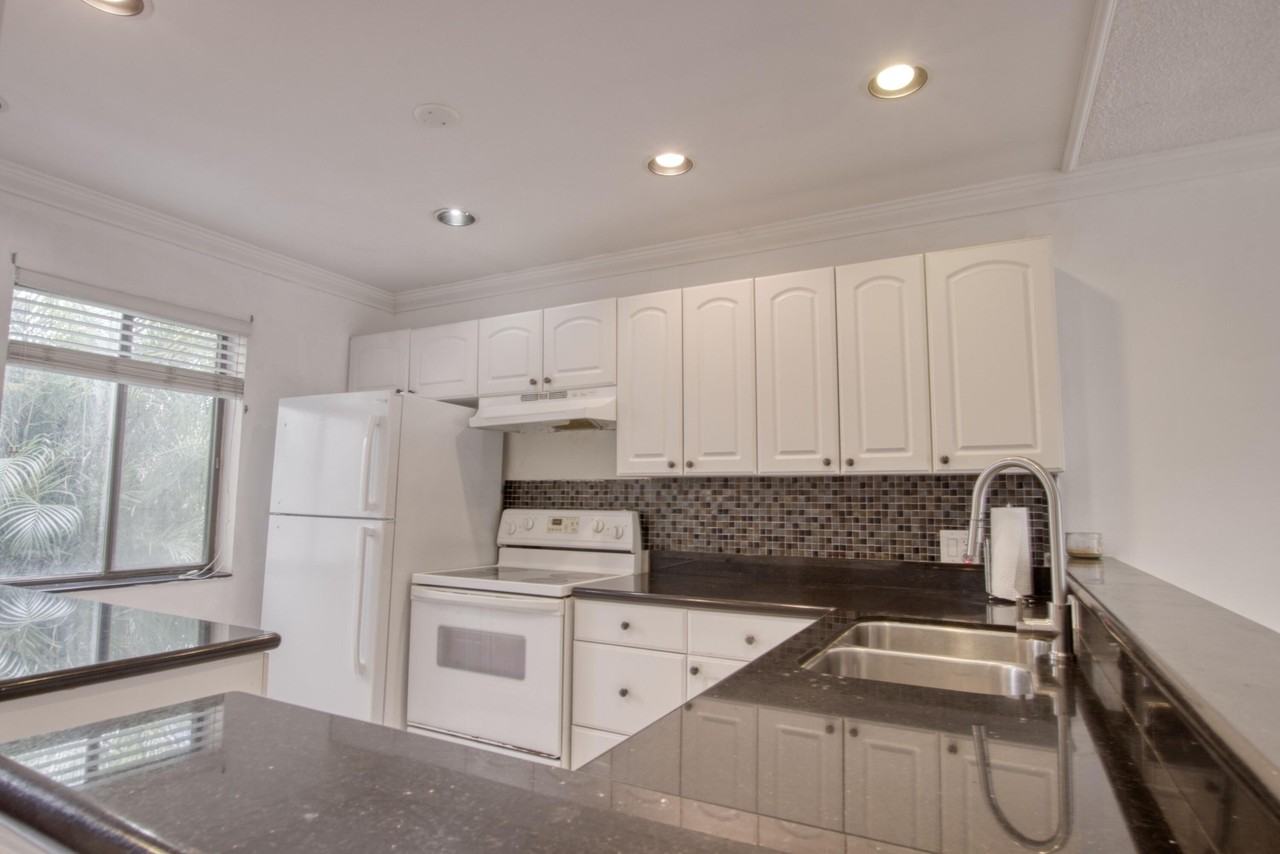 4489 Luxemburg Ct Apt 101 - Photo 5 of 13