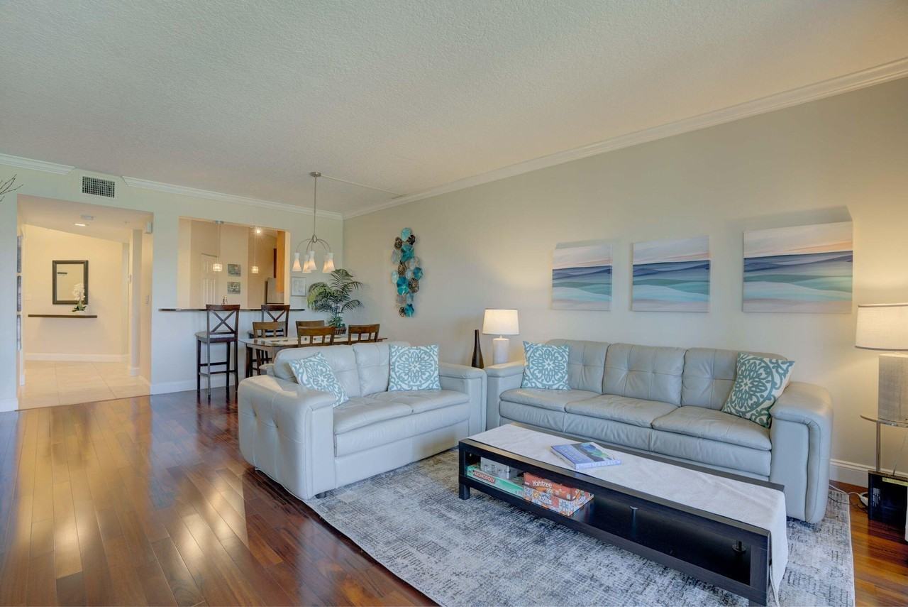 500 Uno Lago Dr Apt 404 - Photo 7 of 50