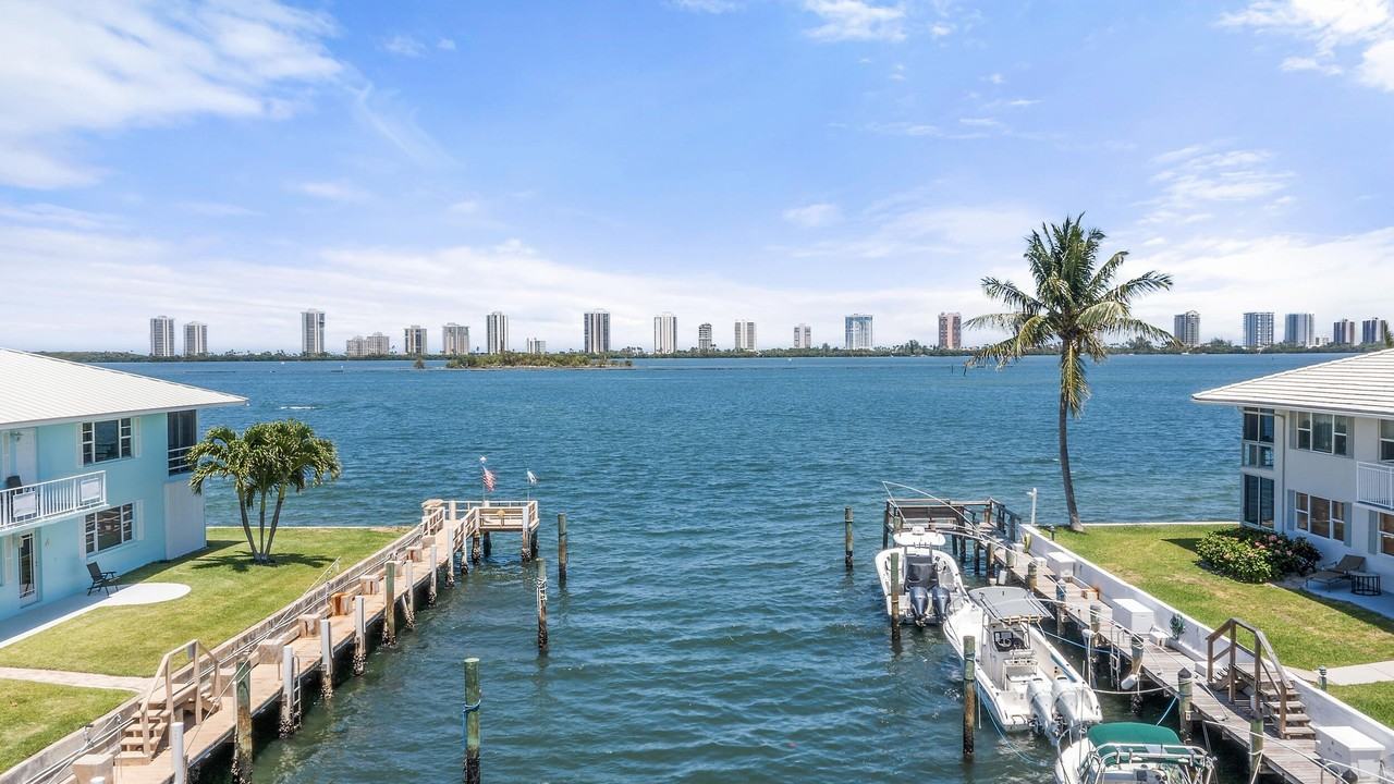 117 Lehane Ter Apt 210 - Photo 5 of 25