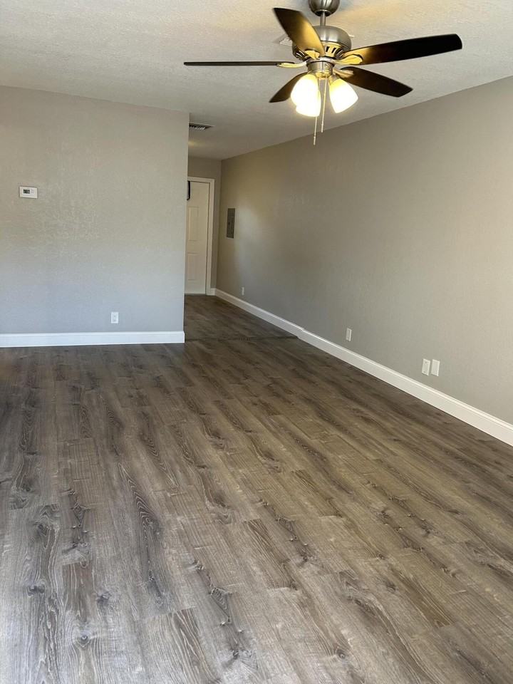 628 N M St Apt 1 - Photo 4 of 11