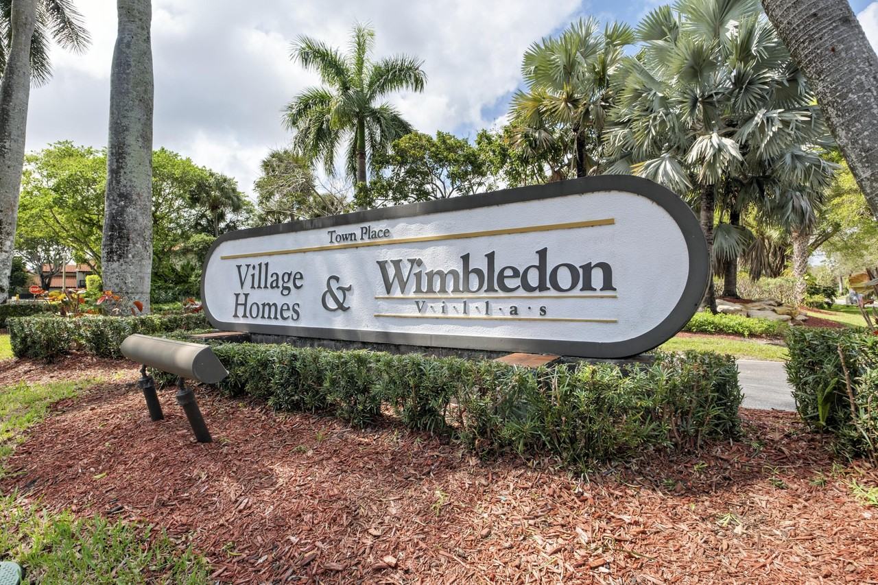 5887 Fox Hollow Dr Apt E - Photo 2 of 28