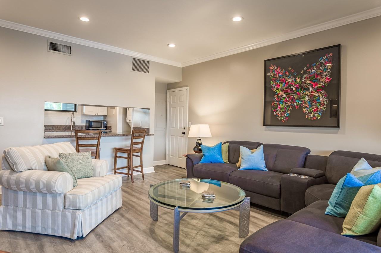 11842 Pebblewood Dr #201 - Photo 2 of 14