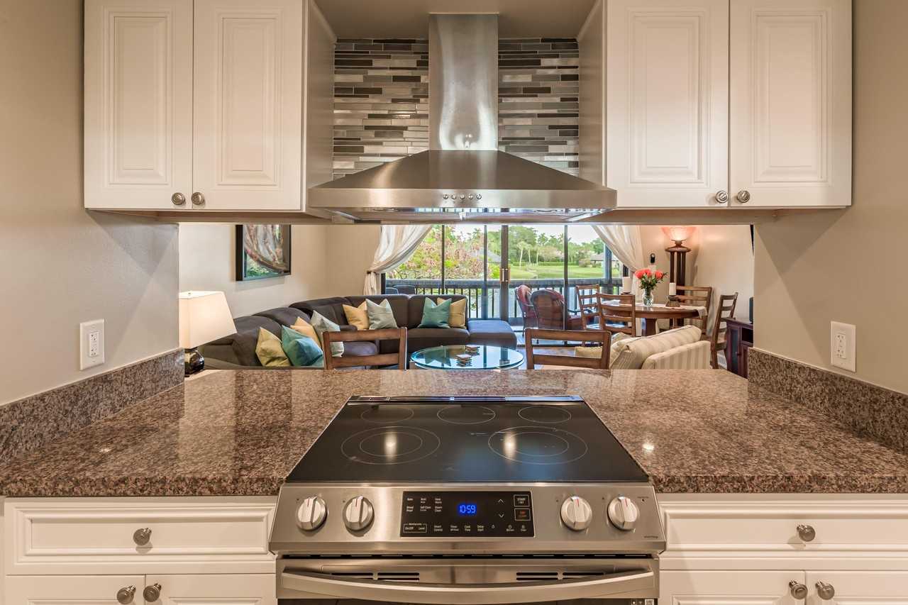 11842 Pebblewood Dr #201 - Photo 3 of 14