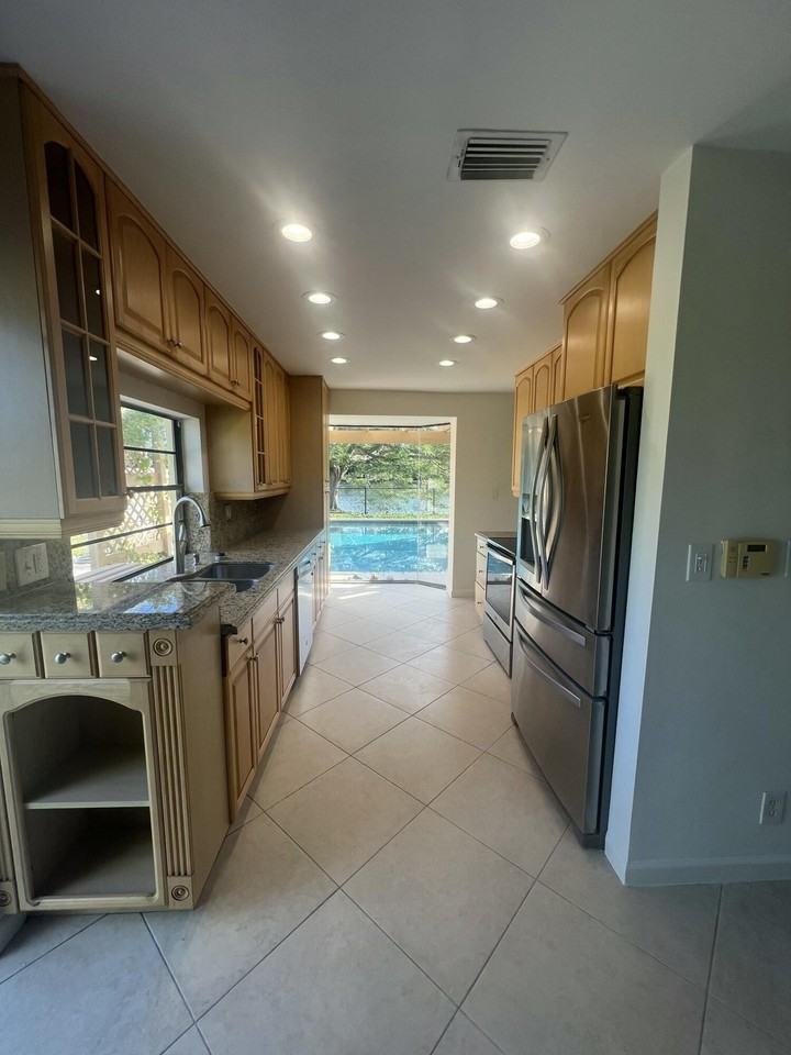 6498 Sweet Maple Ln - Photo 7 of 19