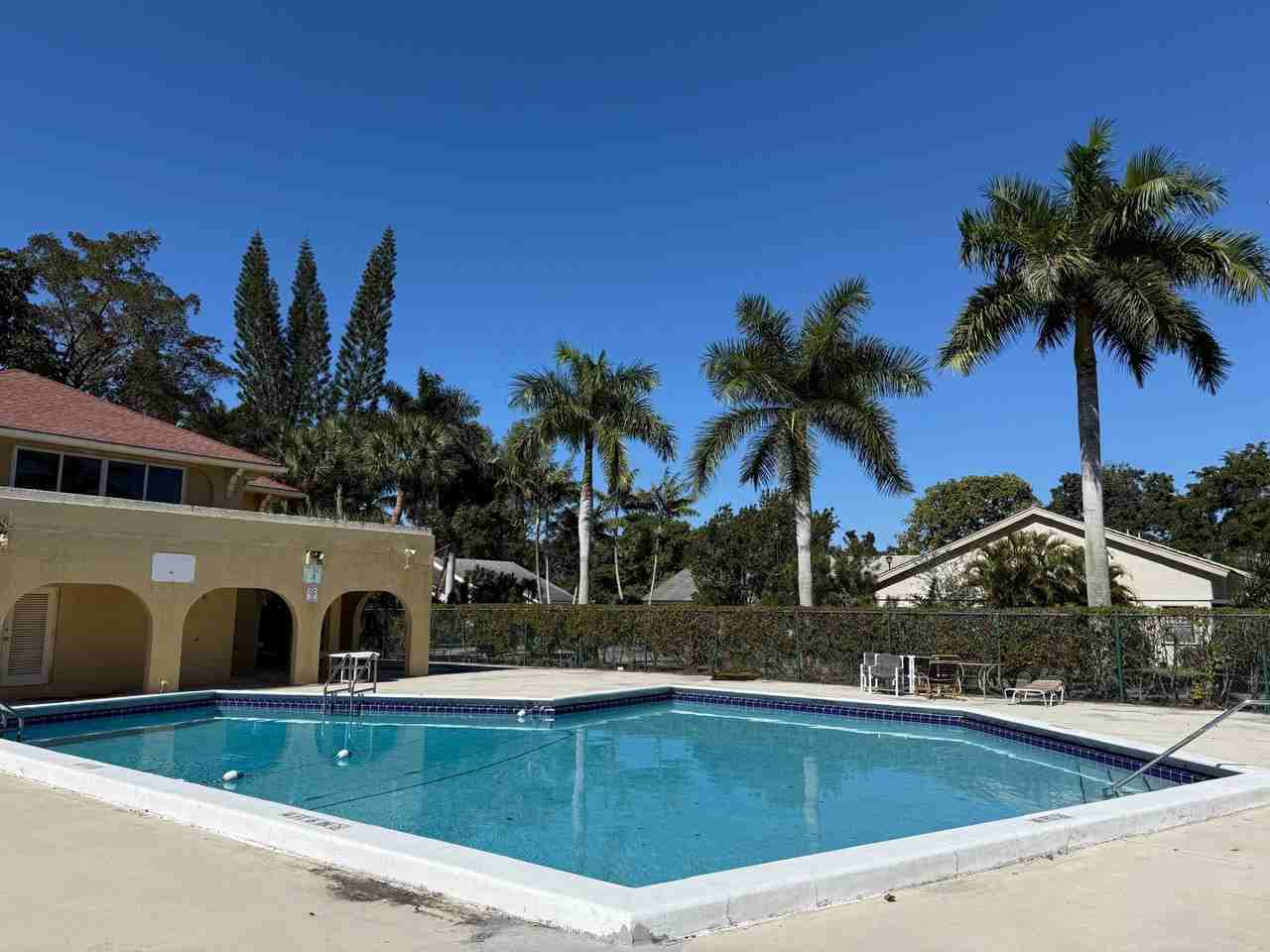 10762 La Placida Dr Unit 7-108