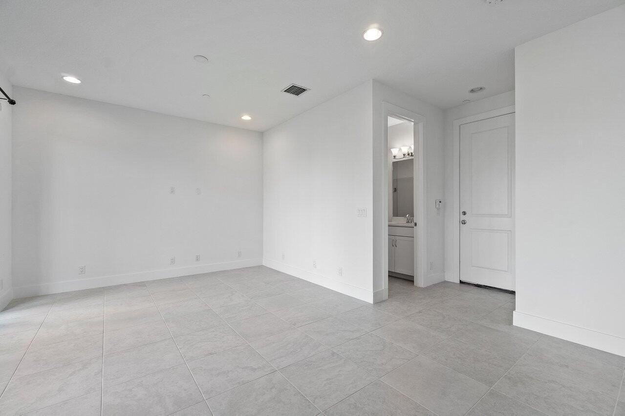 12621 Machiavelli Way - Photo 2 of 29