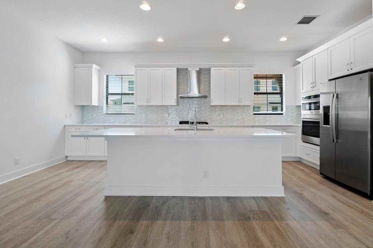 12621 Machiavelli Way - Photo 6 of 29