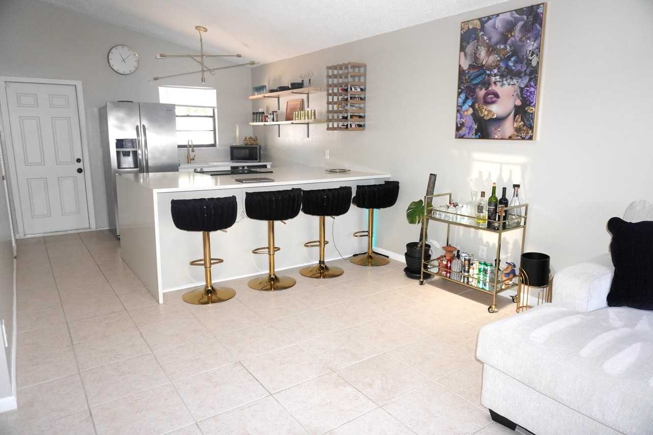 8731 Uranus Ter - Photo 7 of 14