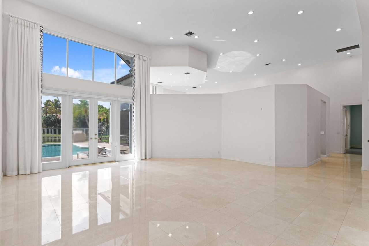 19230 Fox Landing Dr - Photo 5 of 50