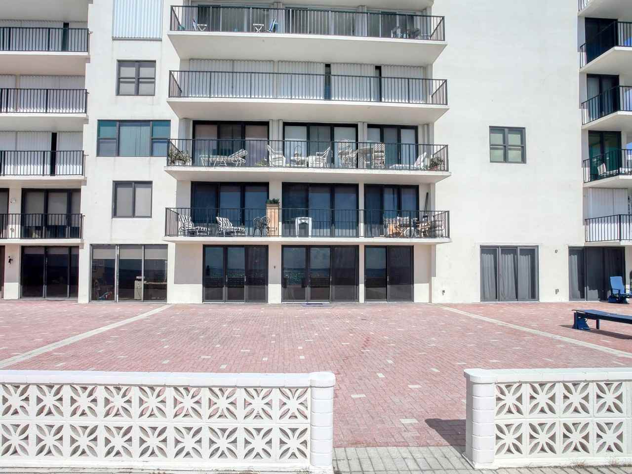 3456 S Ocean Blvd Unit 1020 - Photo 4 of 35