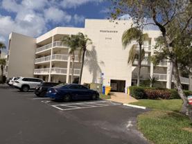 3146 Via Poinciana Apt 301 - Photo 1 of 1