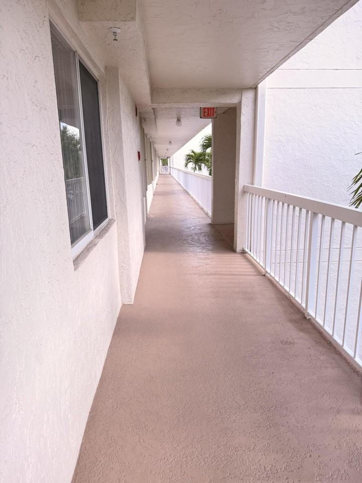 3146 Via Poinciana Apt 301 - Photo 4 of 30