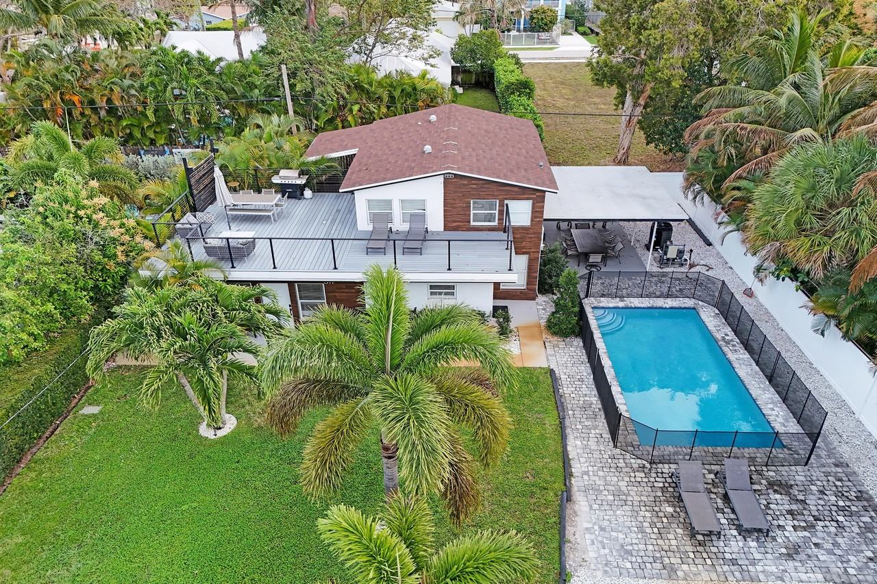 311 Se 3rd Ave - Photo 5 of 50