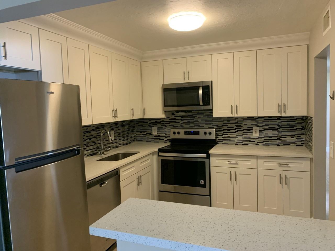 708 Se 2nd Ave Apt 324 - Photo 4 of 20