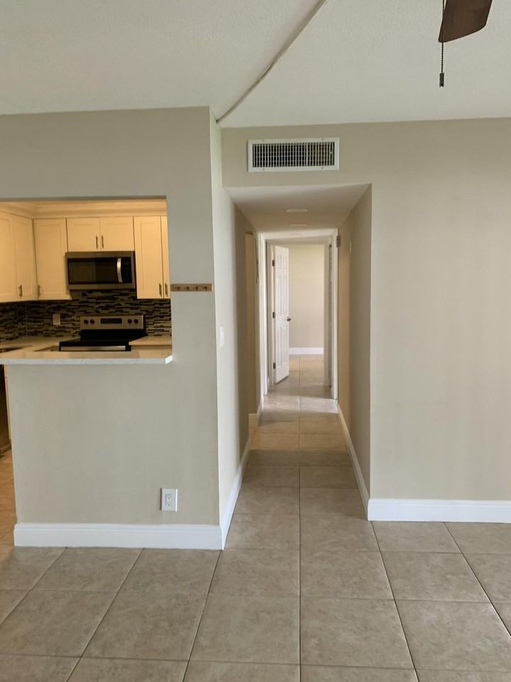 708 Se 2nd Ave Apt 324 - Photo 6 of 20