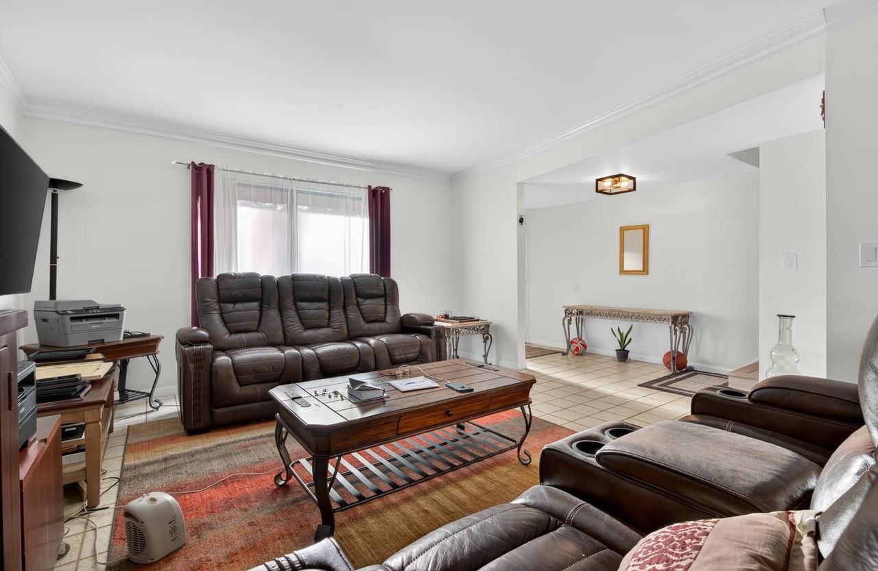 505 Sandtree Dr - Photo 7 of 21