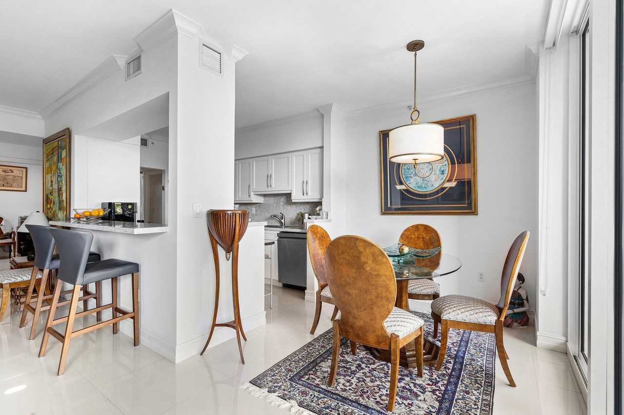 500 Se Mizner Blvd Apt A310 - Photo 7 of 50