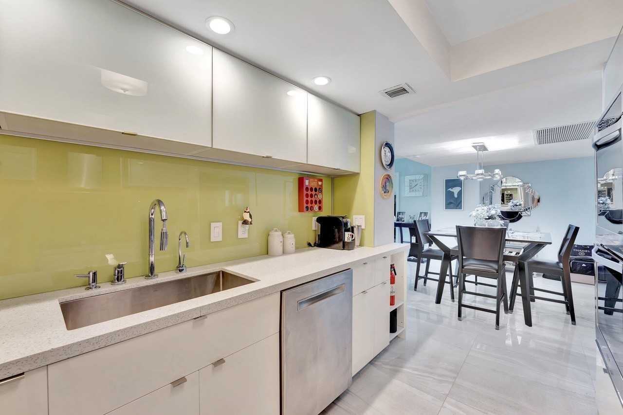 1900 S Ocean Blvd Apt 8g - Photo 4 of 50