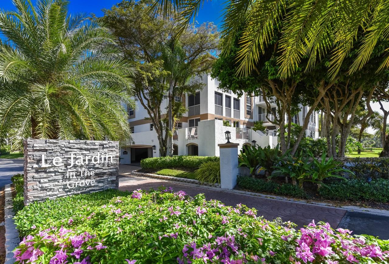 7369 Orangewood Ln Apt 303 - Photo 2 of 50