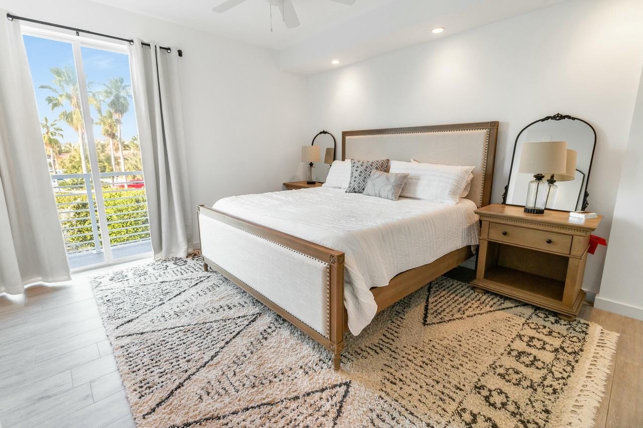 51 Se 19th Ave Unit 301 - Photo 6 of 14