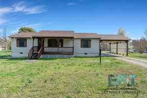 featured image of 1000 Chaptico Rd