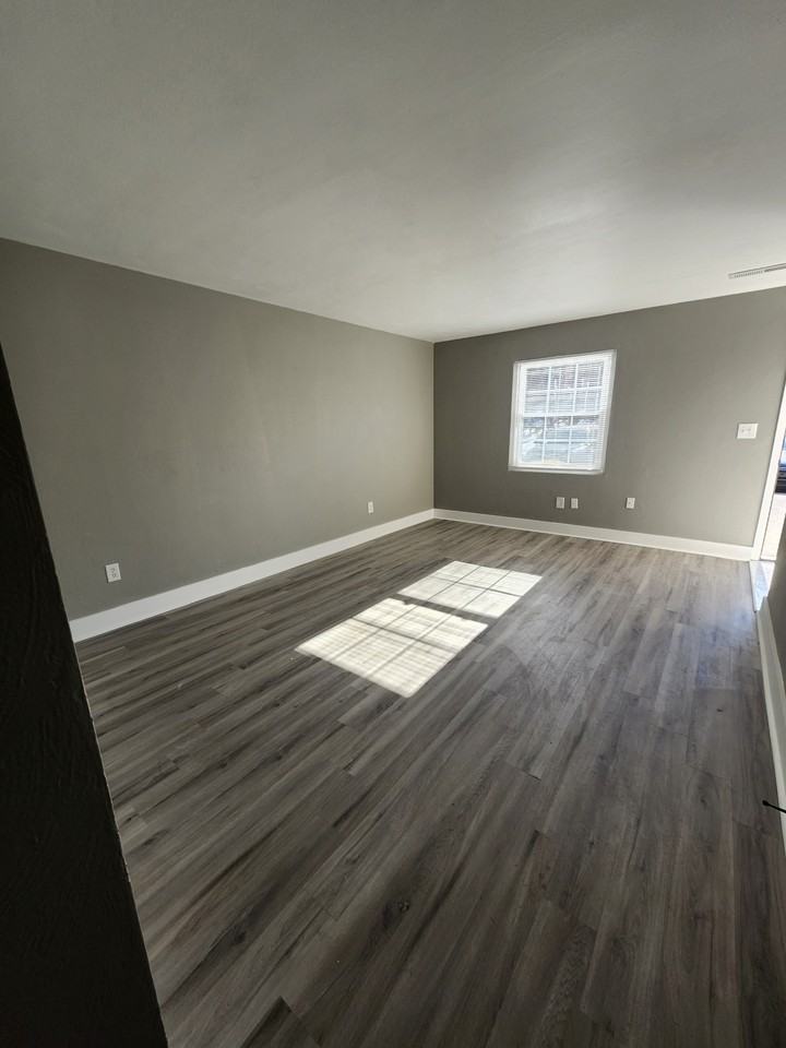 862 Mansard Square Dr #862TH - Photo 5 of 8