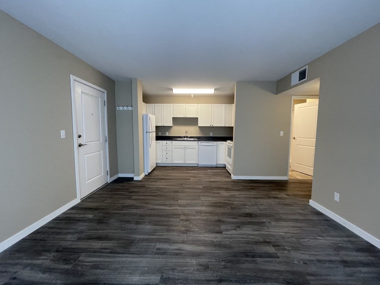 Cavalier Dr #107 - Photo 3 of 11