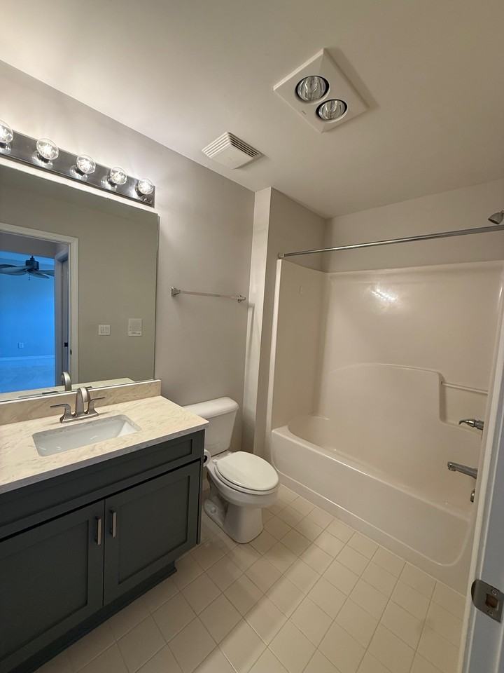 187 Park Pl #1 - Photo 4 of 19