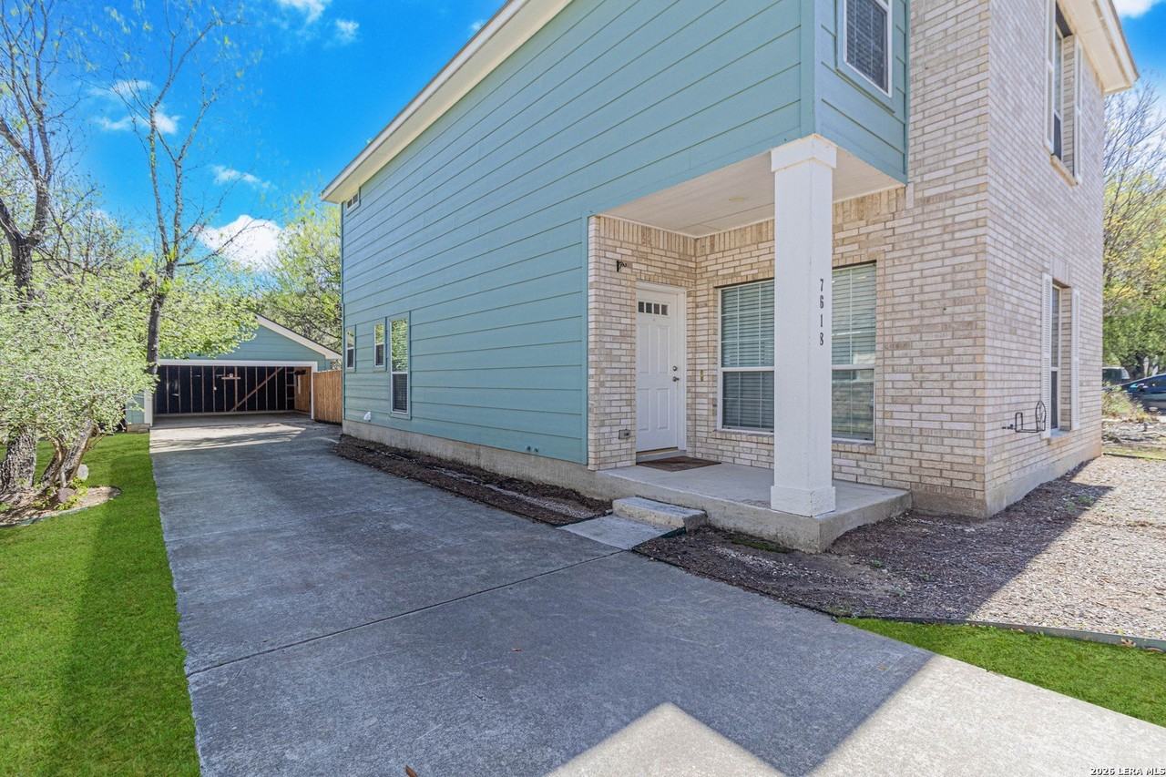 7618 Maycrest - Photo 5 of 50