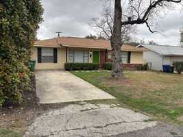 featured image of 1903 Flamingo Dr