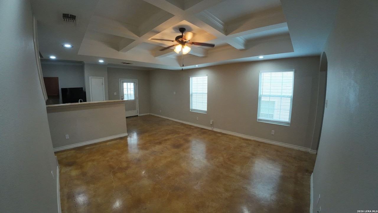 5010 Summit Wood Apt 1 - Photo 7 of 36