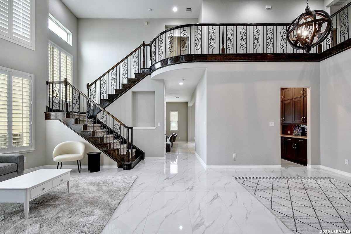 17919 Via Del Arbol - Photo 4 of 35