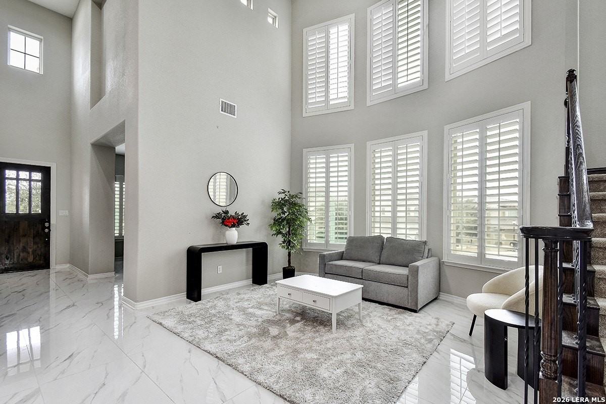 17919 Via Del Arbol - Photo 5 of 35