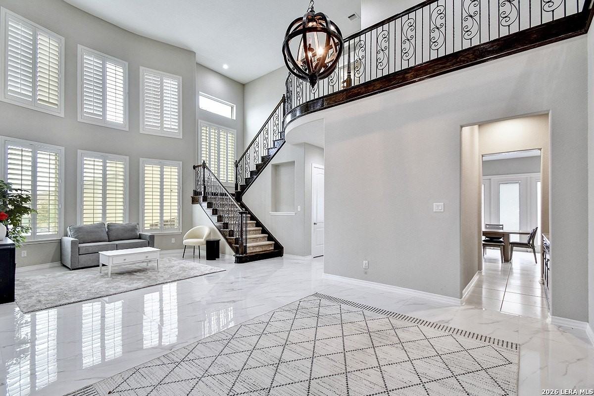 17919 Via Del Arbol - Photo 6 of 35