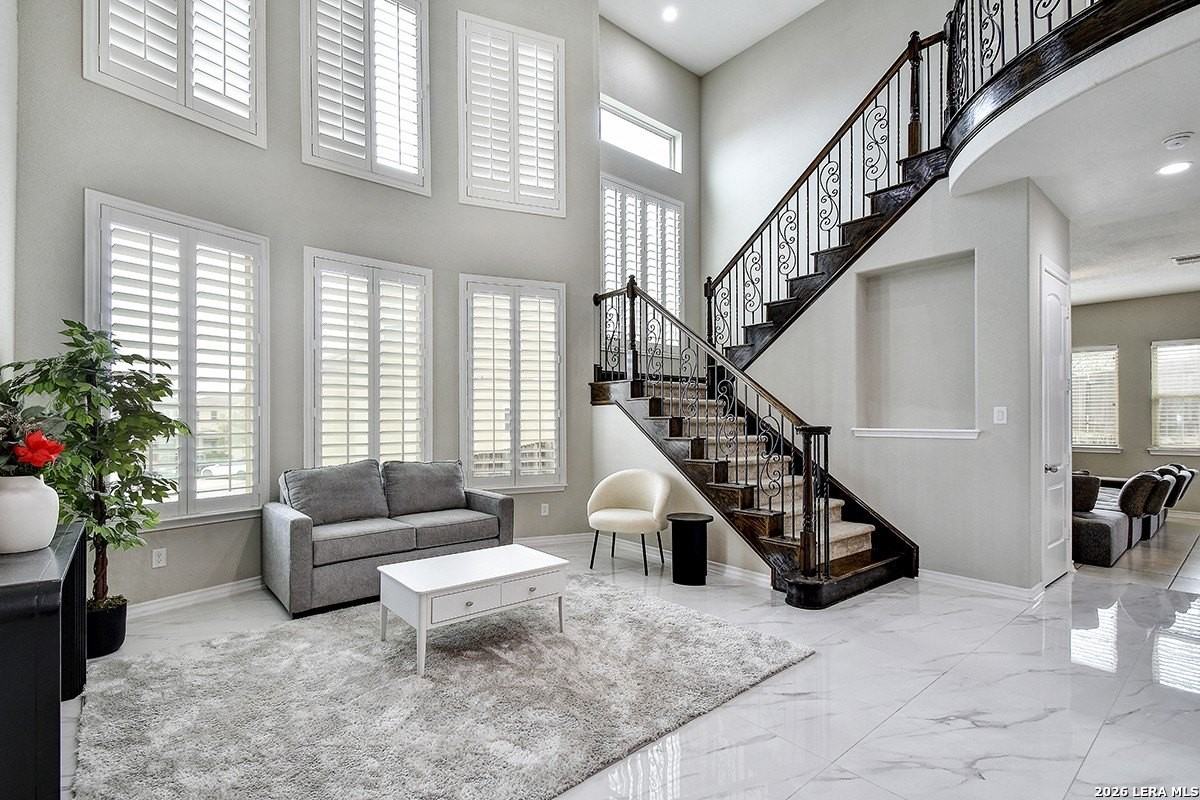 17919 Via Del Arbol - Photo 7 of 35