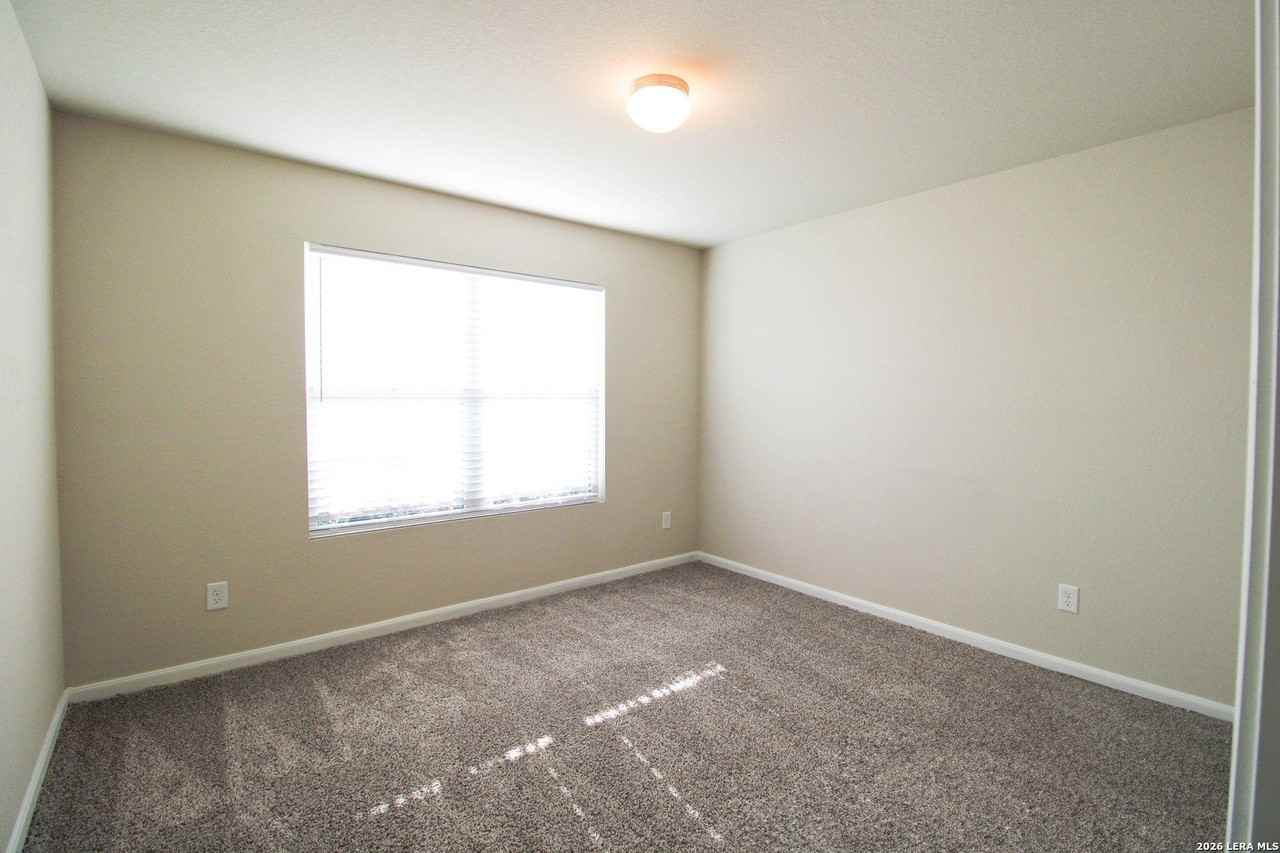 7043 Diamond Vly - Photo 3 of 39