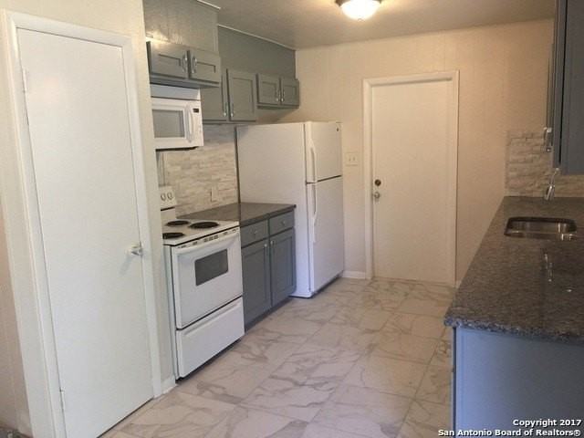 4515 Bikini Dr - Photo 2 of 21