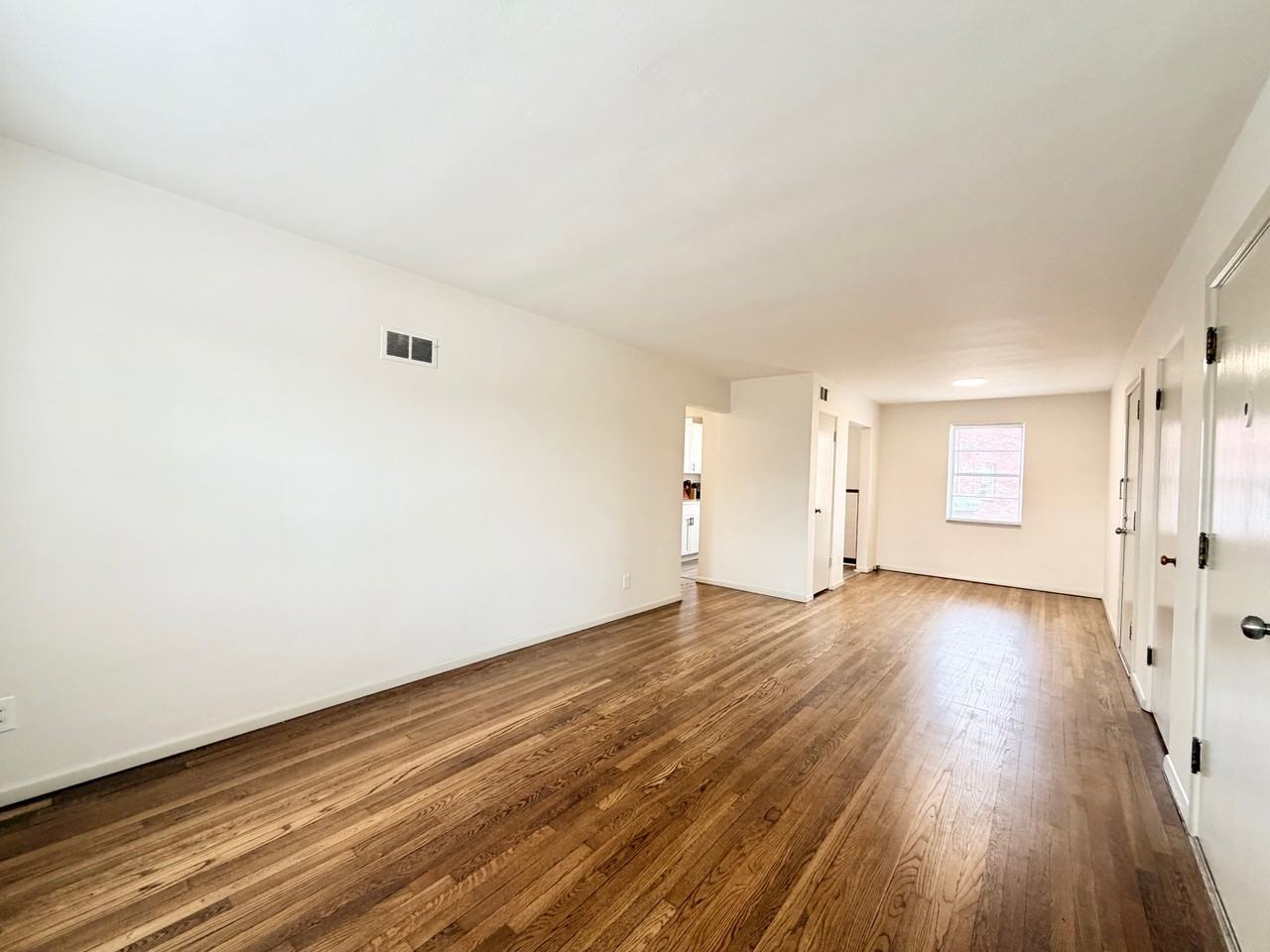 7219 Hampton Avenue #1S - Photo 6 of 10