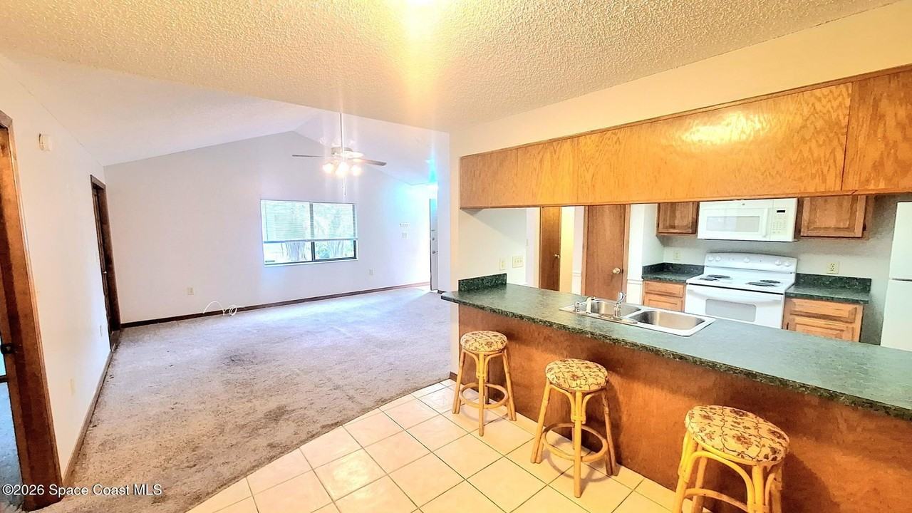 4164 Fishermans Pl - Photo 2 of 12