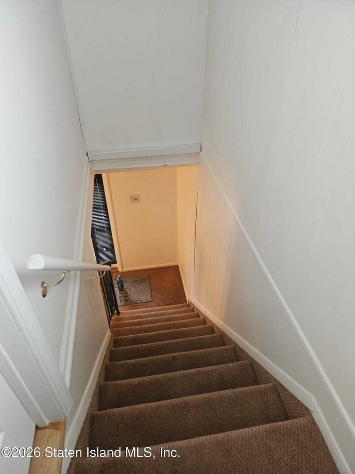 433 Barlow Ave - Photo 4 of 19