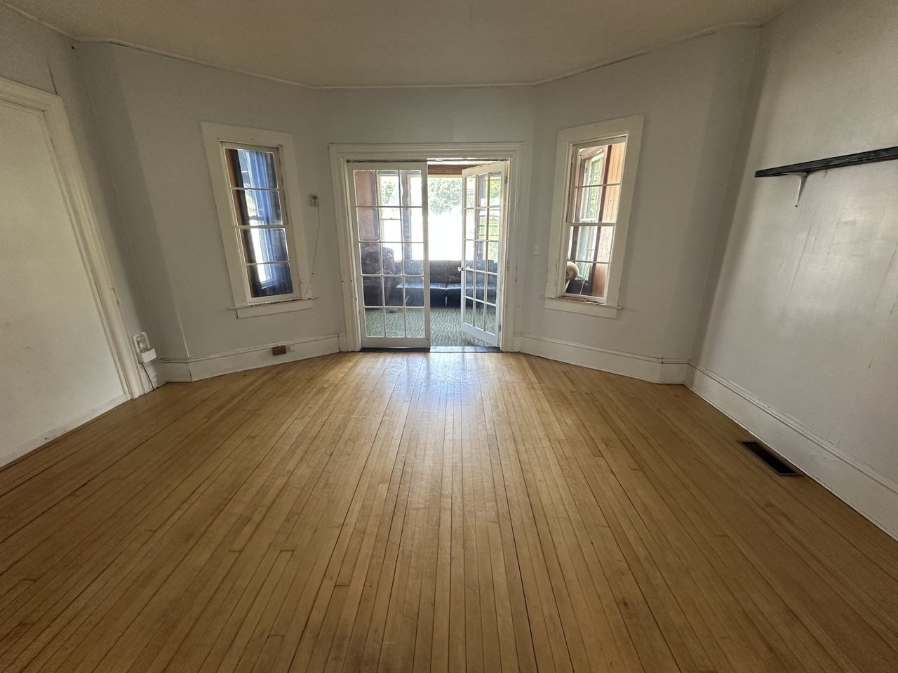 440 Main St #1 - Photo 7 of 10