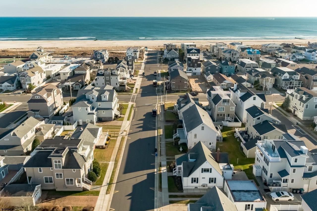 26 S 32nd Ave - Photo 3 of 33