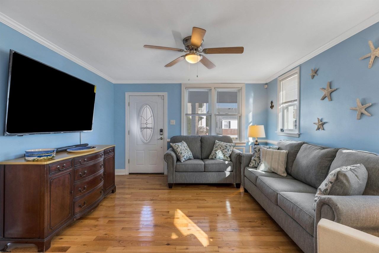 26 S 32nd Ave - Photo 5 of 33